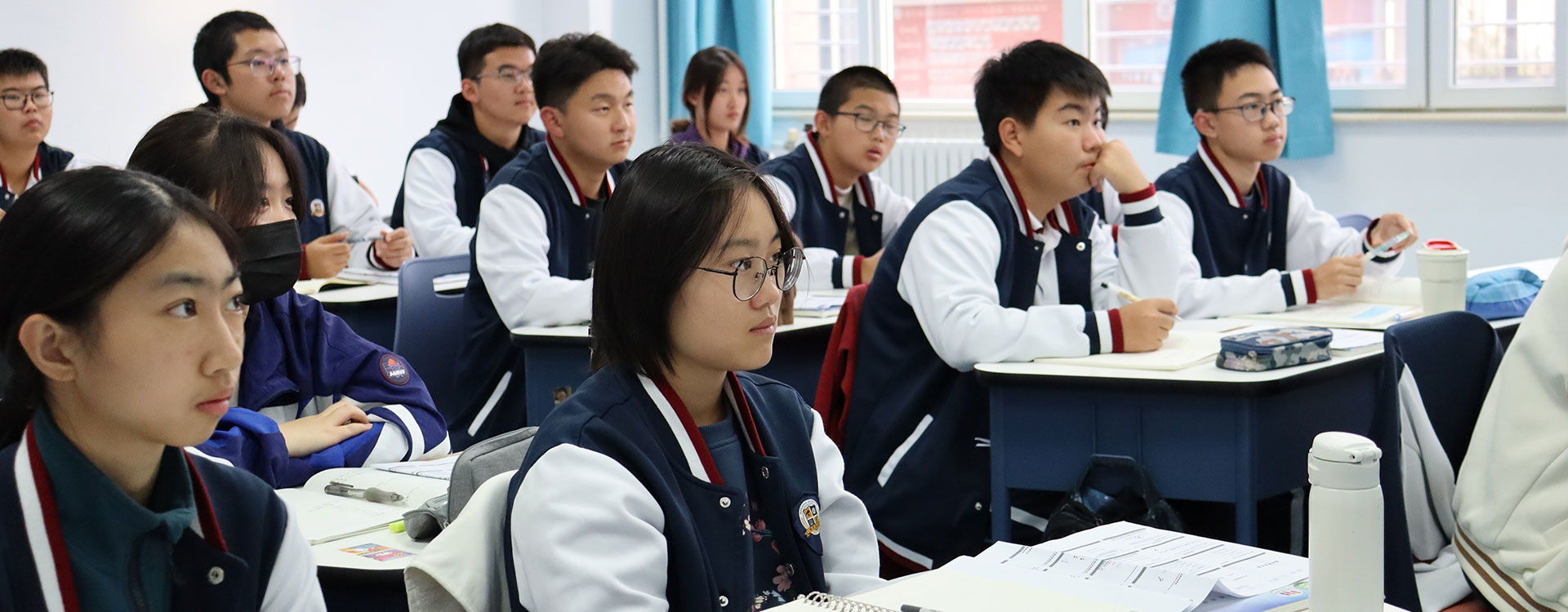 黄色片男人鸡巴硬不起来让女人给他洗澡那女人食言鸡母鸡母鸡不要男人要女人2